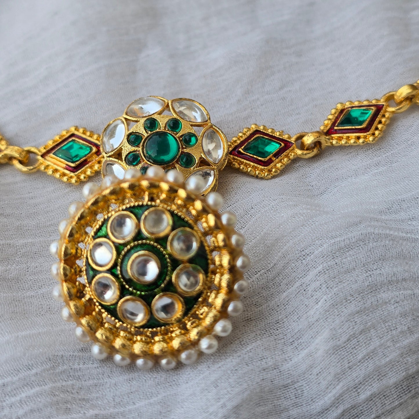 Green Kundan Maatha Patti with Pearl Detailing | Traditional Bridal Headpiece for Women | Wedding & Festive Hair Jewelry