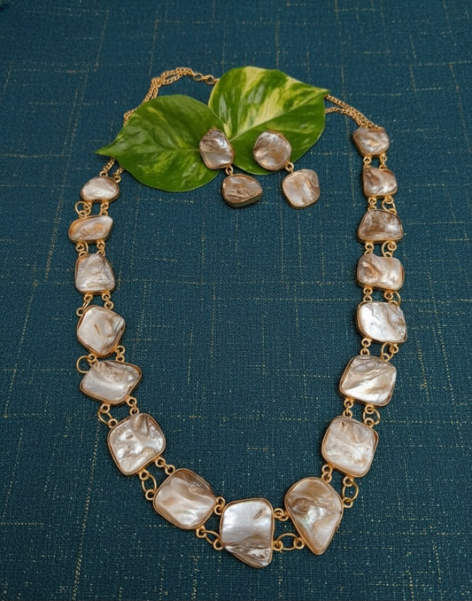 Gold Plated Mother of Pearls Set