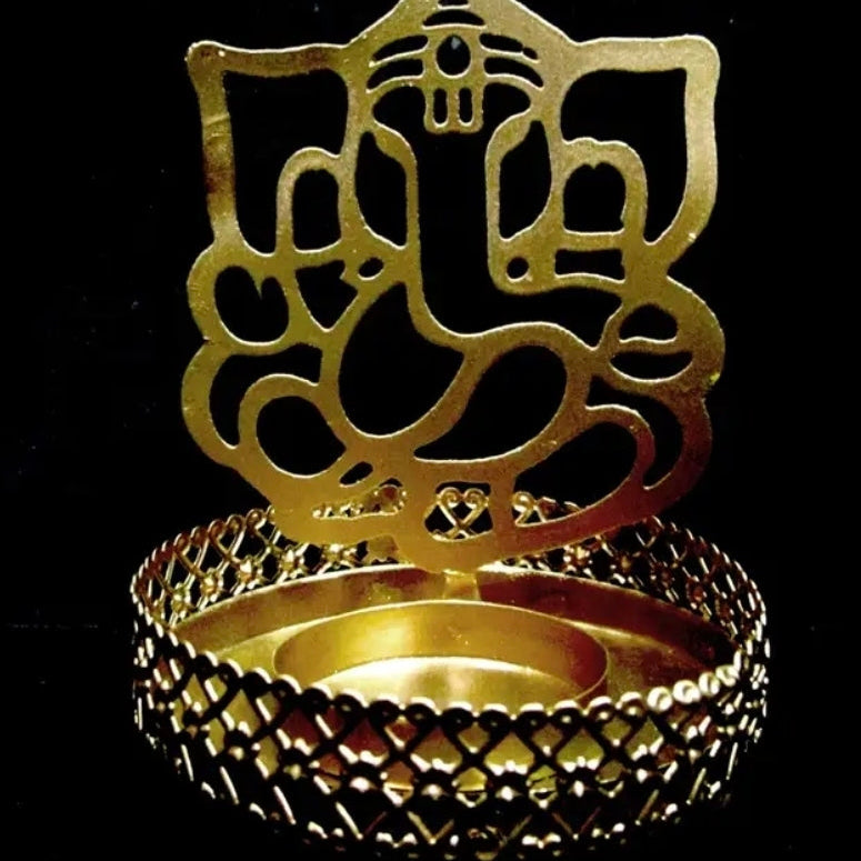 Ganesha Shadow Candle Holder