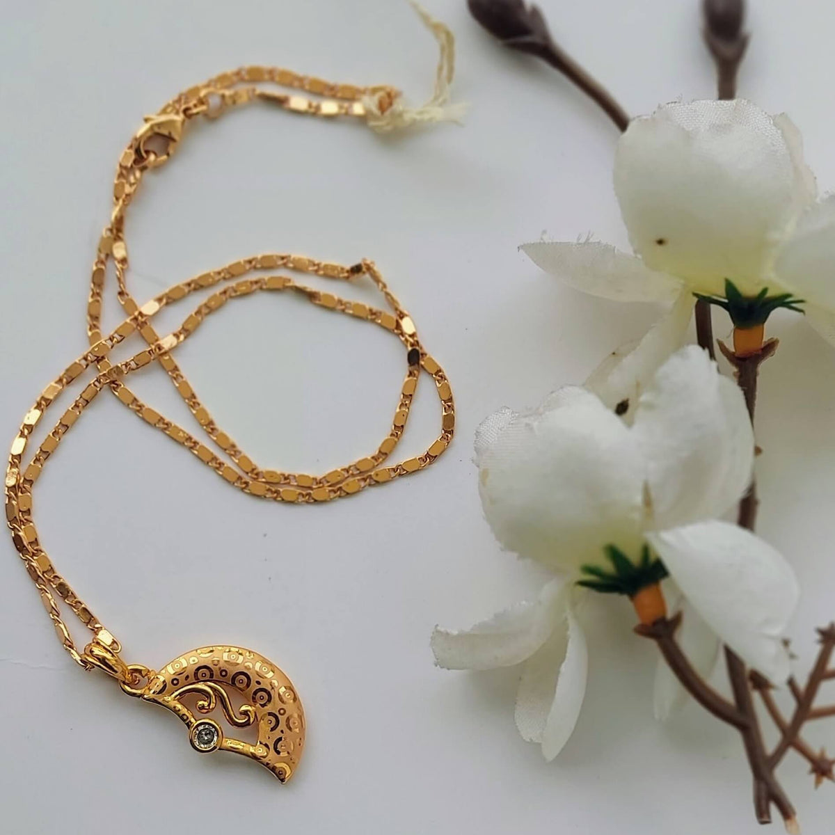 Gold Plated Paisley Pendant Necklace for Women | Elegant Minimalist Daily Wear Chain Necklace