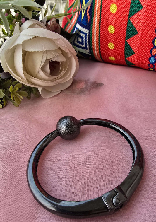 Golden Openable Bracelet