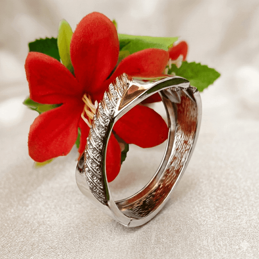 Silver-Tone Crystal Openable Bracelet – Elegant Designer Kada Bangle for Women