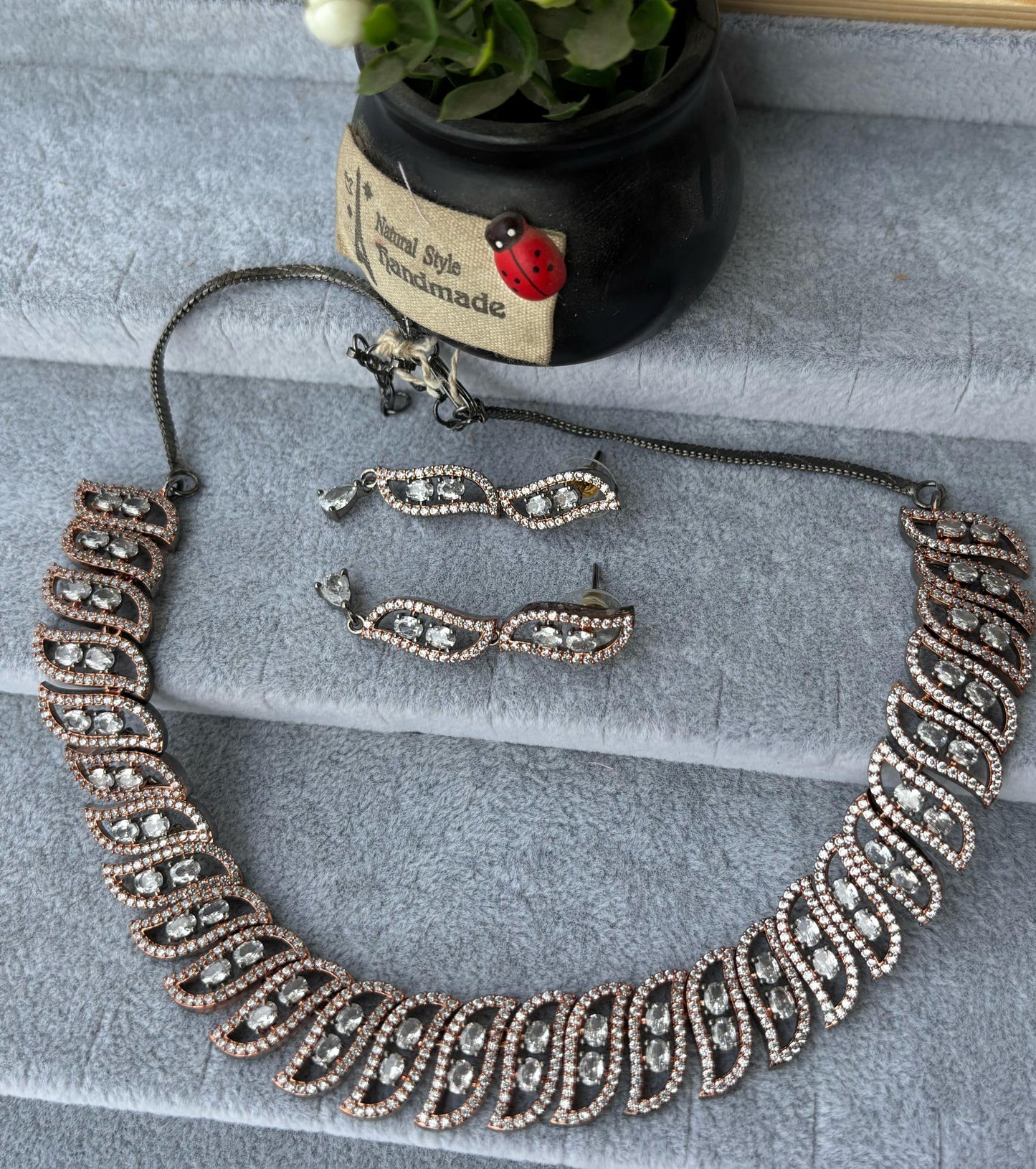 Beautiful AD set in Black & Rosegold Rodium Polish
