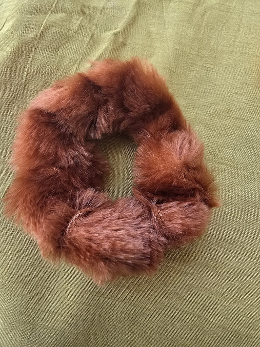 Fur scrunchies (1pc)