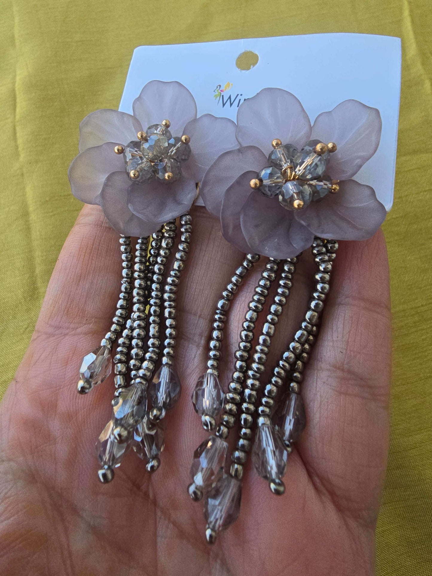 Beautiful beaded Flower Earrings