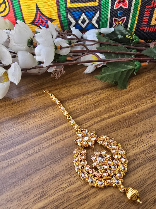 White Kundan Chandbali Tikka