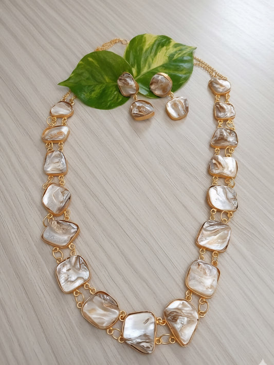Gold Plated Mother of Pearls Set