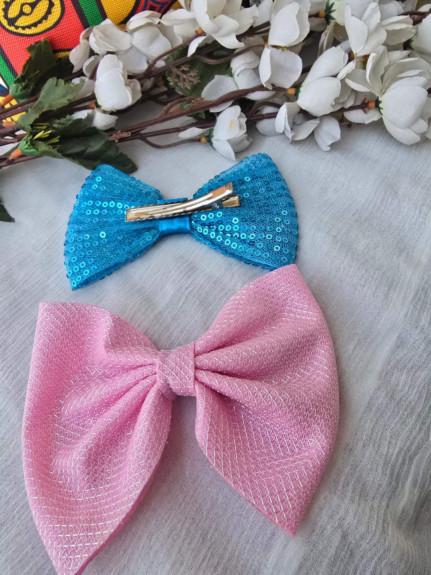 Bow Clips / Hairpins(set of 2)