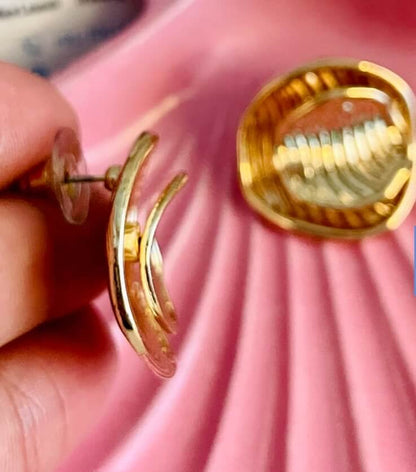 Antitarnish Ripple Wave Studs