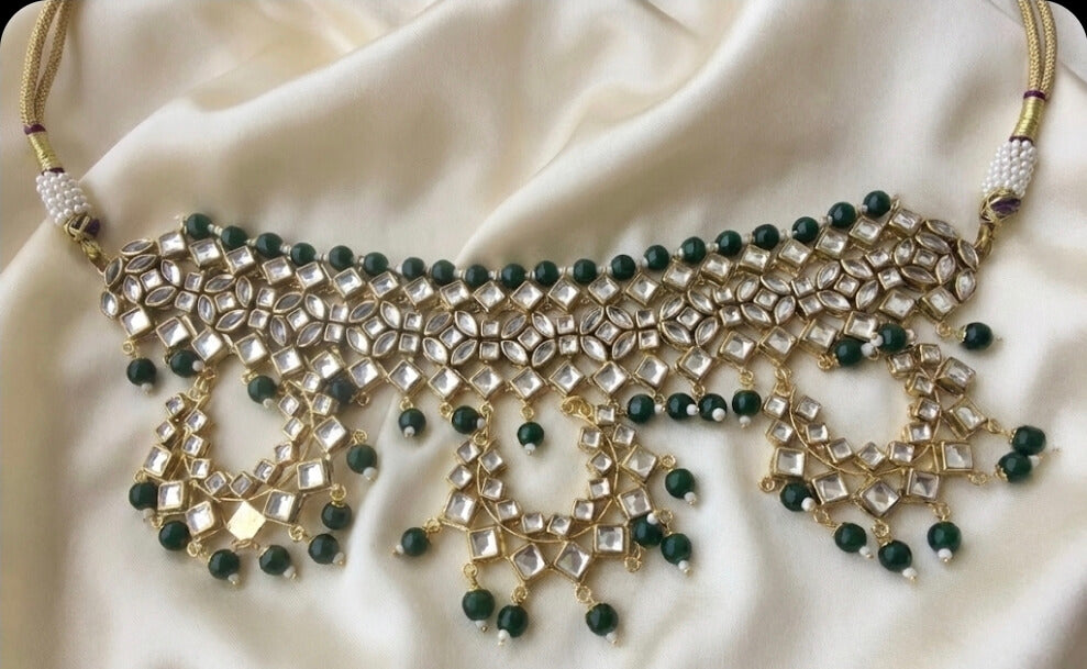 Kundan Choker set with Emerald Green Pearl Drops