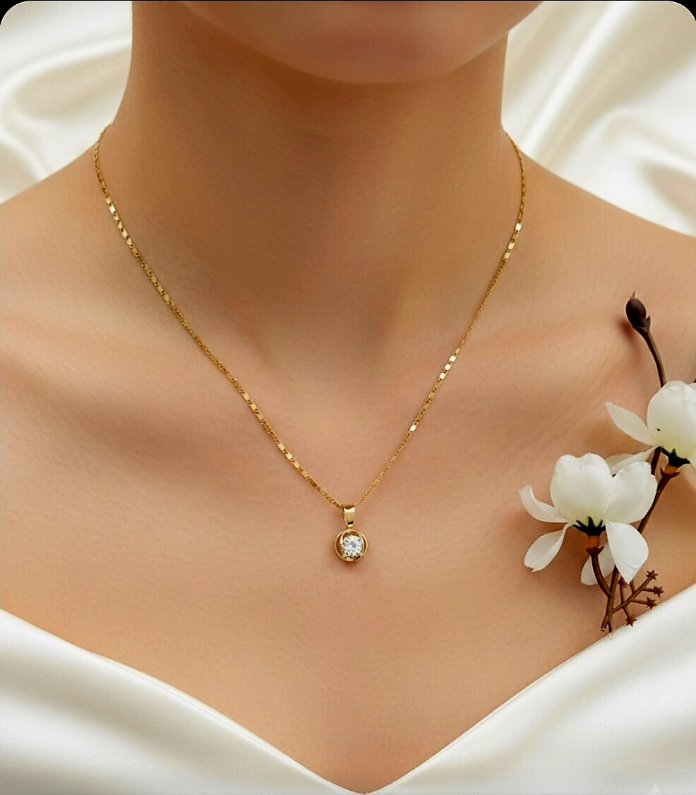 Golden Pendant Necklace