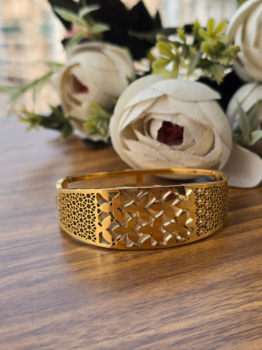 Antitarnish Leave Pattern Openable Bracelet