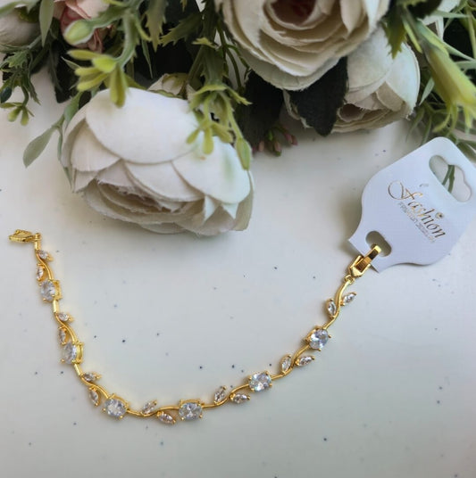Trendy Tulip Bracelet | Gold-Plated Floral Bracelet