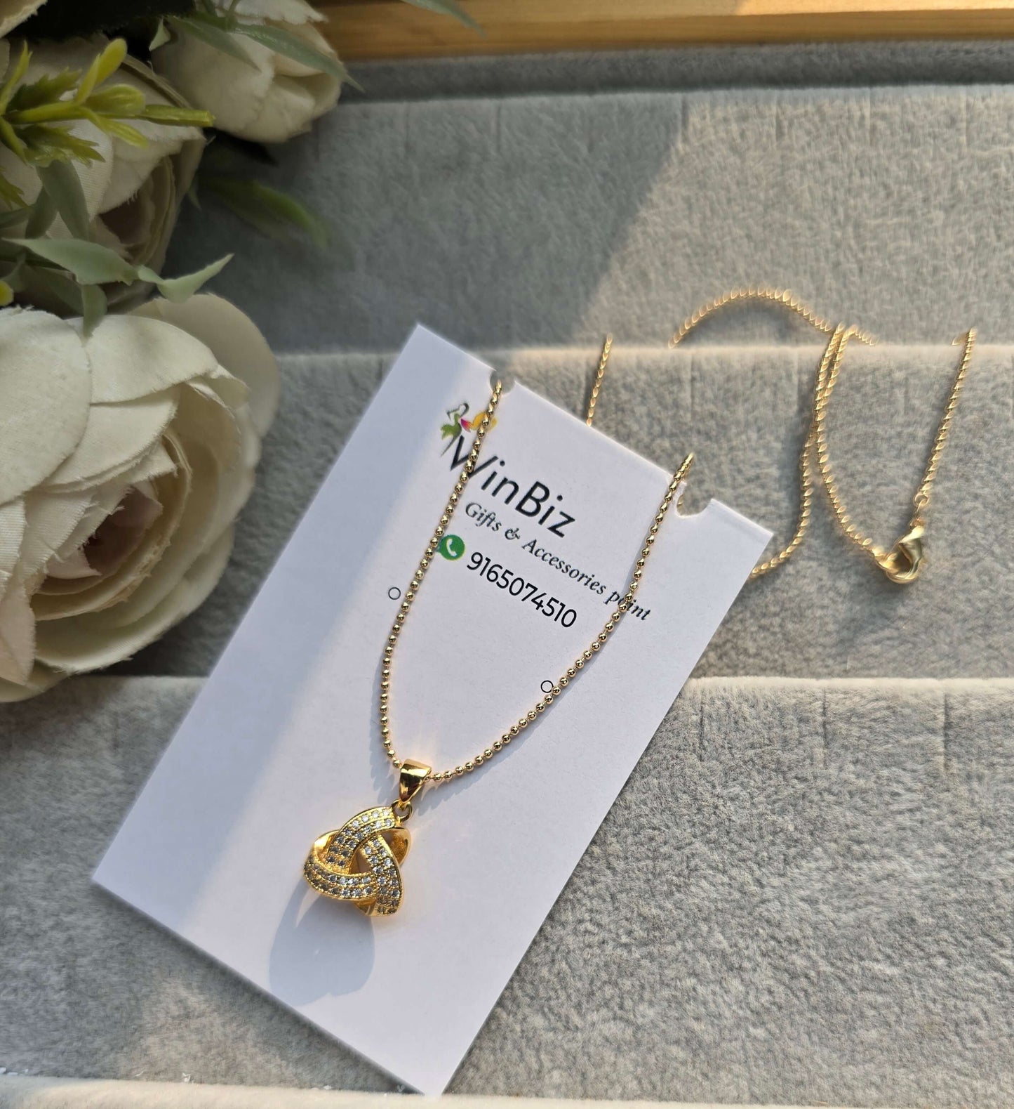 Stone studded Pendant with Chain