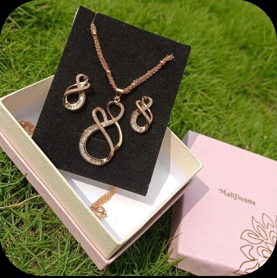 Infinity Spark Rose Gold Pendant Set